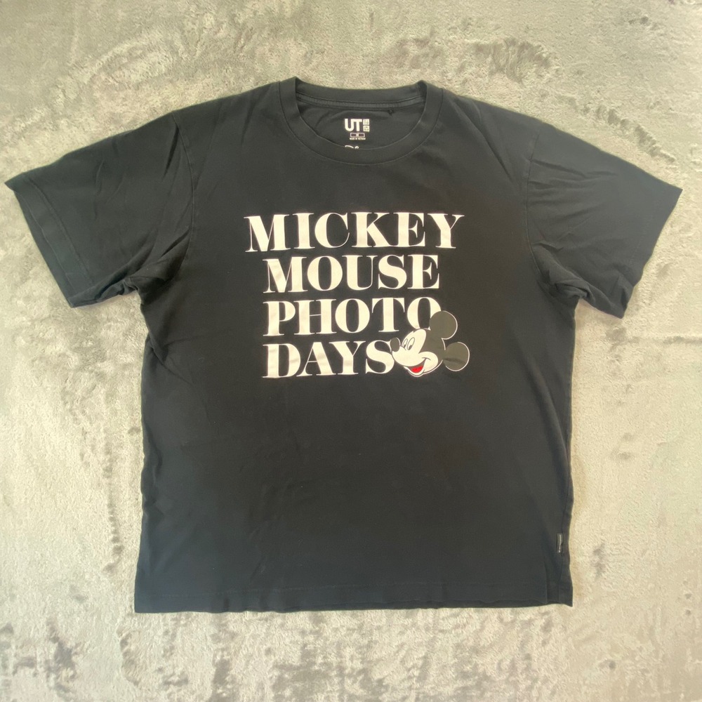 UNIQLO x DISNEY T-Shirt Unisex Medium Black Mickey‎ Mouse Photo Days Graphic